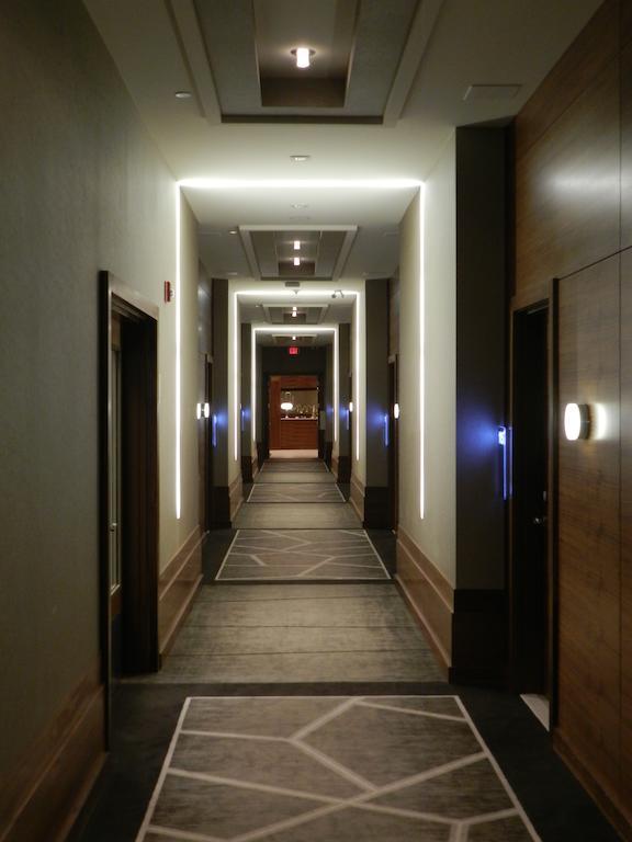 Radisson Hotel & Conference Centre Calgary Airport Exterior photo